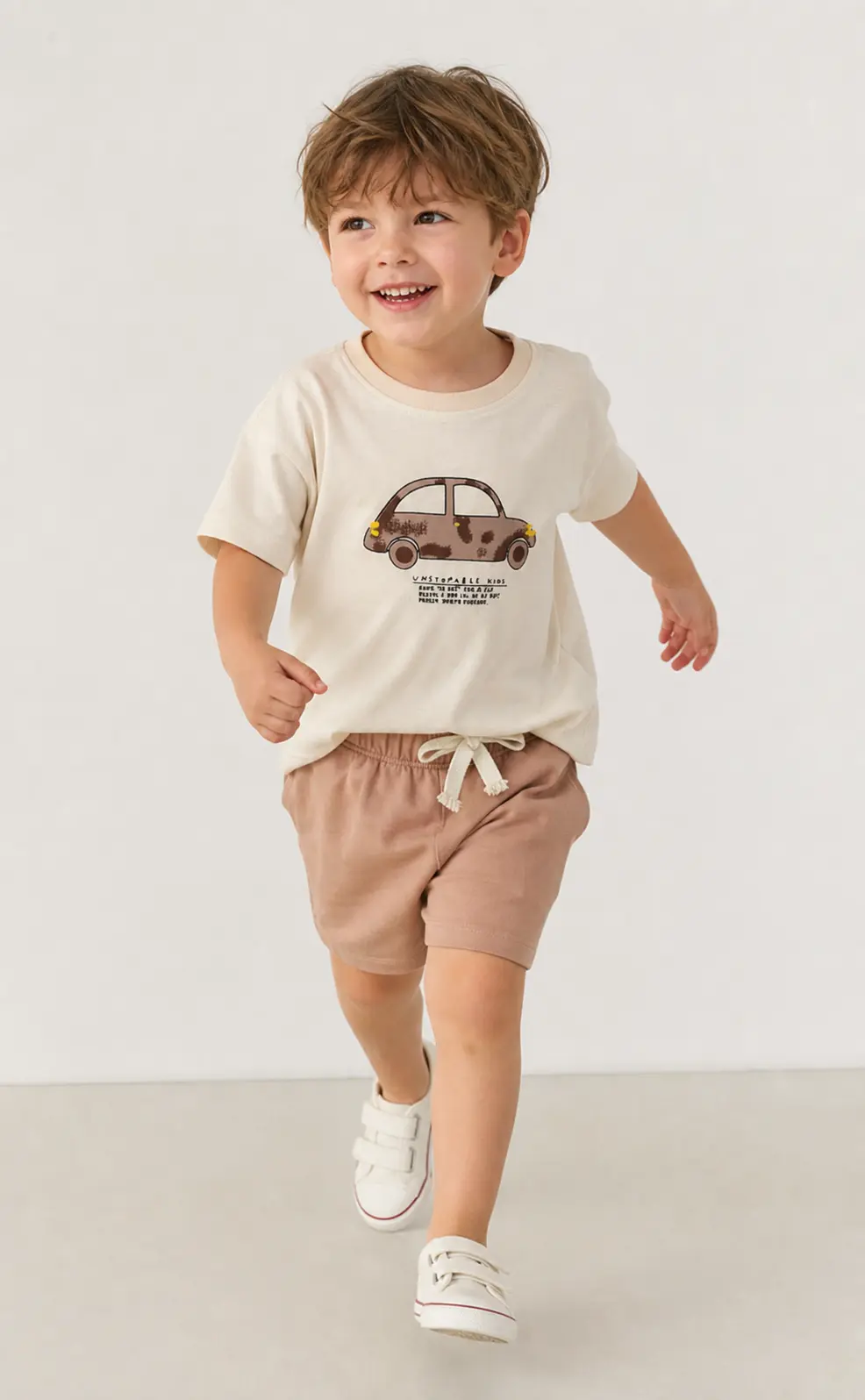Ensemble Garçon "Retro Car" – Beige - Vêtement enfant tendance Stylish Kids Tunisie