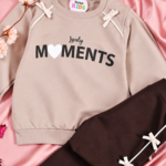 Detail broderie et pantalon Ensemble Fille Lovely Moments Beige et Chocolat - Stylish Kids Tunisie