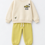 Ensemble garçon molleton non gratté 100% coton écru voiture Little Racers et pantalon jaune - Mode garçon Tunisie